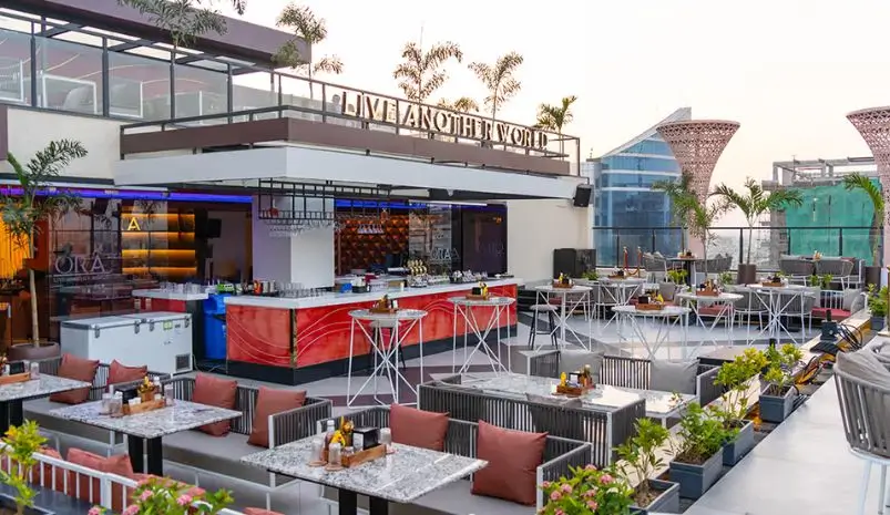 Luxury Rooftop Dining in Jaipur